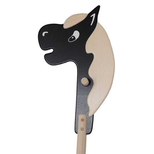 Steckenpferd-Für Draussen-Atelier Passage-Holzspielzeuge-Rappe-swiss made